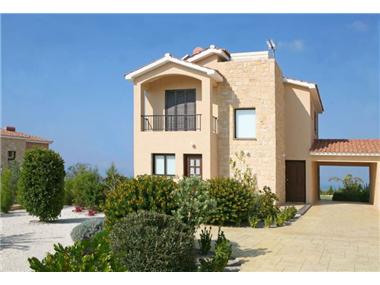 Golf Property for sale in Kouklia (Paphos)